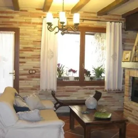 Casa Almenadas * Polenino
